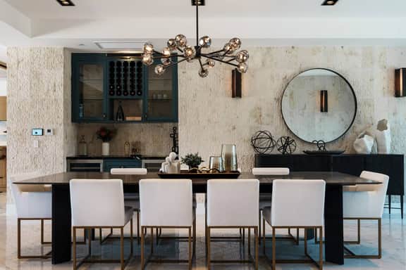 The Grand Escape: Luxe & Private Retreat Near Beverly Hills